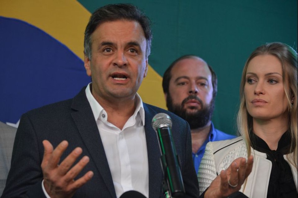 Sem anunciar quais são as medidas em estudo pelo PSDB, Aécio disse que existem "sanções" para os gestores públicos que descumprem as regras orçamentárias | Valter Campanato/Agência Brasil