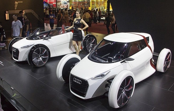 Audi Urban Concept- Apresentado pela primeira vez no Salão de Frankfurt, em 2011, o carro urbano alemão foi criado para rivalizar com Renault Twizy. Porém, o francês entrou em produção e o alemão não. O modelo traz dois motores elétricos de 20 cv, alimentados por uma bateria de 7,1 kWh. A autonomia é de 70 km, ideal para rodar nas grandes cidades. As rodas de 21