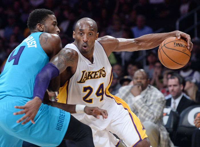 Diante do Hornets, Kobe Bryant voltou a jogar bem pelo Lakers | Reuters