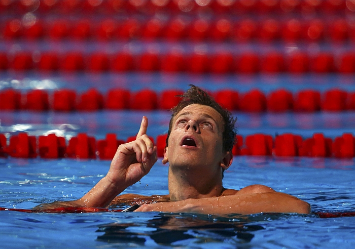 O nadador Cesar Cielo é um dos seis indicados pelo comitê para concorrer ao título de Atleta da Torcida. | Reuters-Michael Dalder