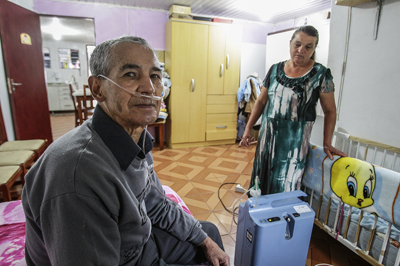 Genésio Medeiros, 70 anos: doença causada pelo amianto afetou capacidade respiratória | Daniel Castellano/ Gazeta do Povo