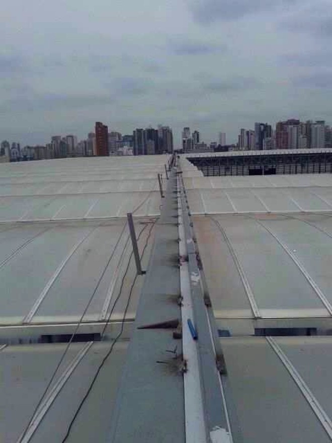 Estrutura do teto retrátil da Arena da Baixada | 