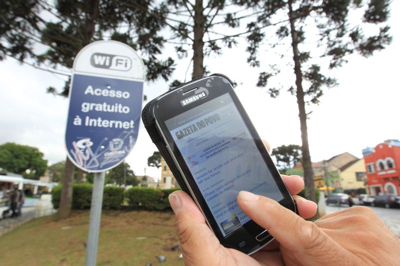 Ação mostrou que 6% das redes wi-fi encontradas nos bairros Batel e Centro não são seguras | Ivonaldo Alexandre/Gazeta do Povo.