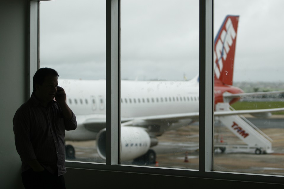 Dentro de um ano todos os 60 aeroportos da Infraero contarão com wi-fi gratuito para os passageiros | Gilberto Abelha/Gazeta do Povo