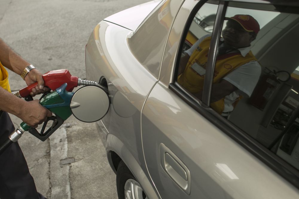 Aumento da mistura de etanol deve ir dos atuais 25% para 27,5%. | Agência Gazeta do Povo/ Marcelo Andrade