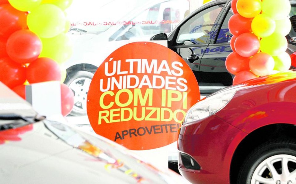 Desconto do IPI para carros não será mais prorrogado, segundo o Planalto: governo deixou de arrecadar R$ 11,5 bilhões desde 2002 | Gilberto Abelha/Jornal de Londrina