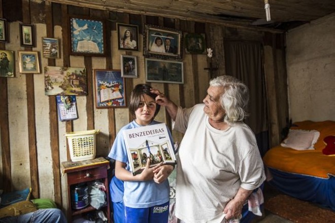 Dona Dorva espera passar o dom para sua bisneta Ketlyn | 