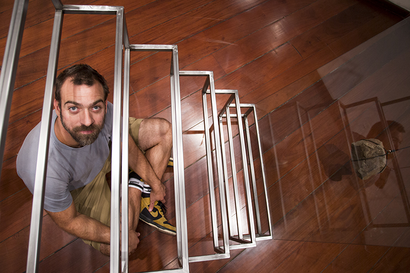 O artista Túlio Pinto foi um dos vencedores do prêmio aquisição com um conjunto de três esculturas | Henry Milléo/Gazeta do Povo