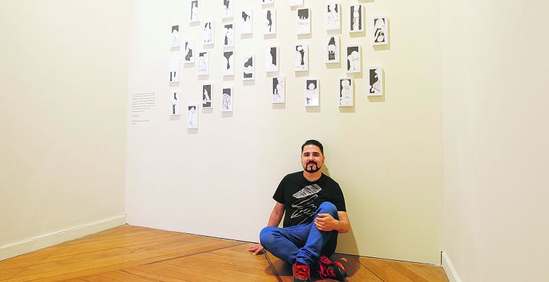 Luiz Rodolfo Annes apresenta coleção de 31 desenhos em uma das salas, além de produções digitais e um vídeo | Antônio More/Gazeta do Povo