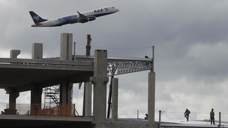 Medida provisória pretende estimular empresas de transporte aéreo de menor porte | Jonathan Campos/Gazeta do Povo