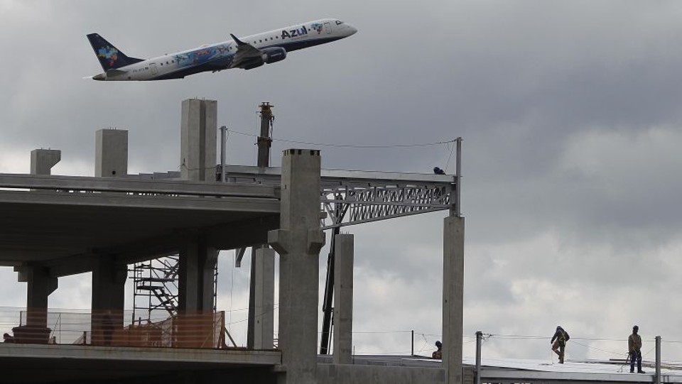 Medida provisória pretende estimular empresas de transporte aéreo de menor porte | Jonathan Campos/Gazeta do Povo