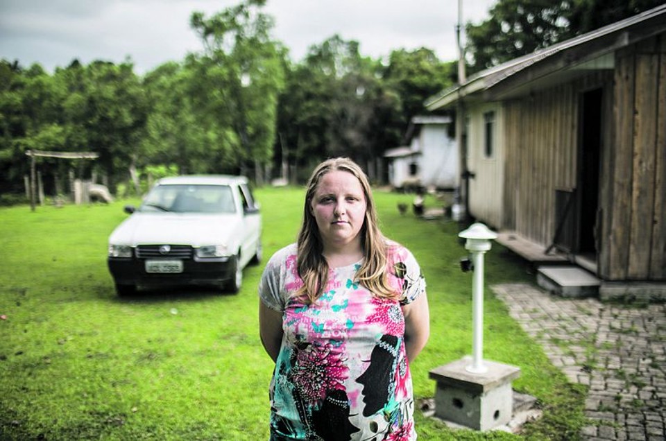 Paula Silva tenta reaver R$ 5 mil que pagou à empresa por assistência para refinanciar veículo | Brunno Covello/Gazeta do Povo