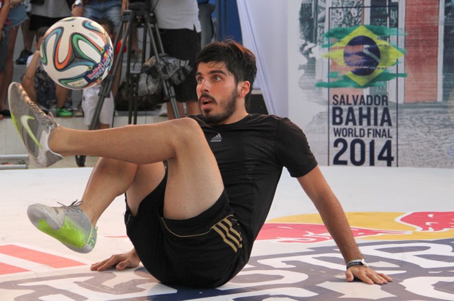 Brasileiro Pedrinho chegou à semifinal, mas foi derrotado por Henderson, que viria a ser o campeão. | 