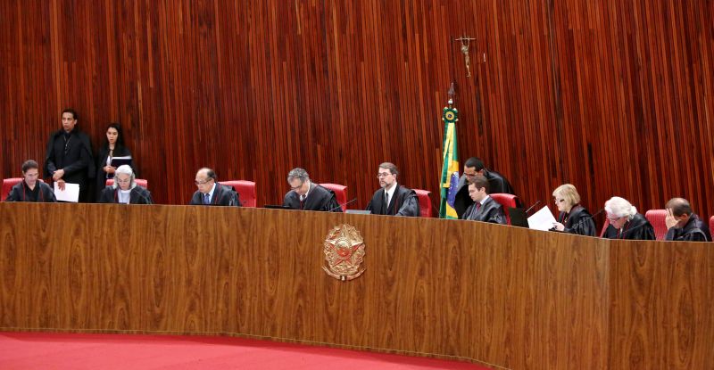 O TSE aprovou, com ressalvas, as contas de campanha de Dilma Rousseff desse ano | Roberto Jayme / TSE / Divulgação