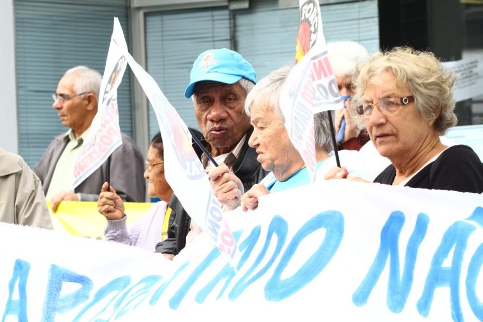 Como o aumento da expectativa de vida do brasileiro, a tendência é que o tempo de contribuição também continue a crescer. | Roberto Custódio/Jornal de Londrina
