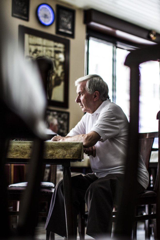 De garçom, nos anos 1970 Dino se tornou proprietário, até 2008 | 