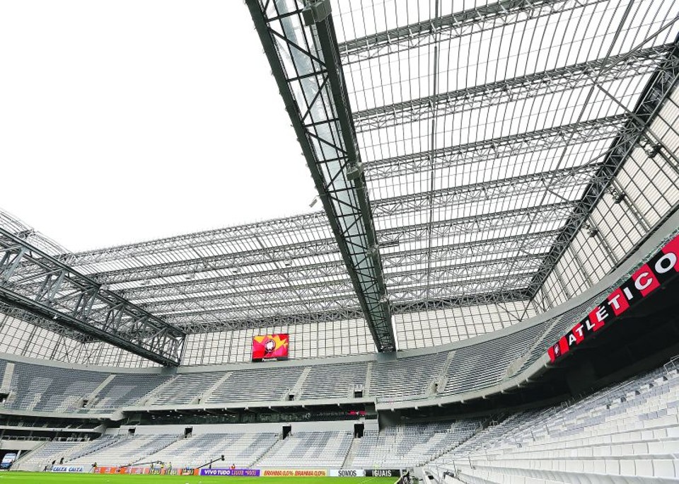 Novo custo da Arena da Baixada é desconhecido do Tribunal de Contas e contraria auditoria contratada para fiscalizar a obra do estádio rubro-negro para a Copa | Giuliano Gomes/Gazeta do Povo