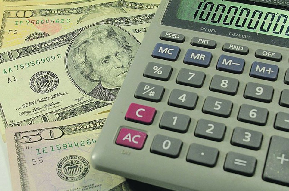 Dólar chega ao maior nível em nove anos Possível crise na Rússia levou investidores a procurar ativos mais seguros, como iene e bônus dos EUA | Marcos Santos/USP Imagens