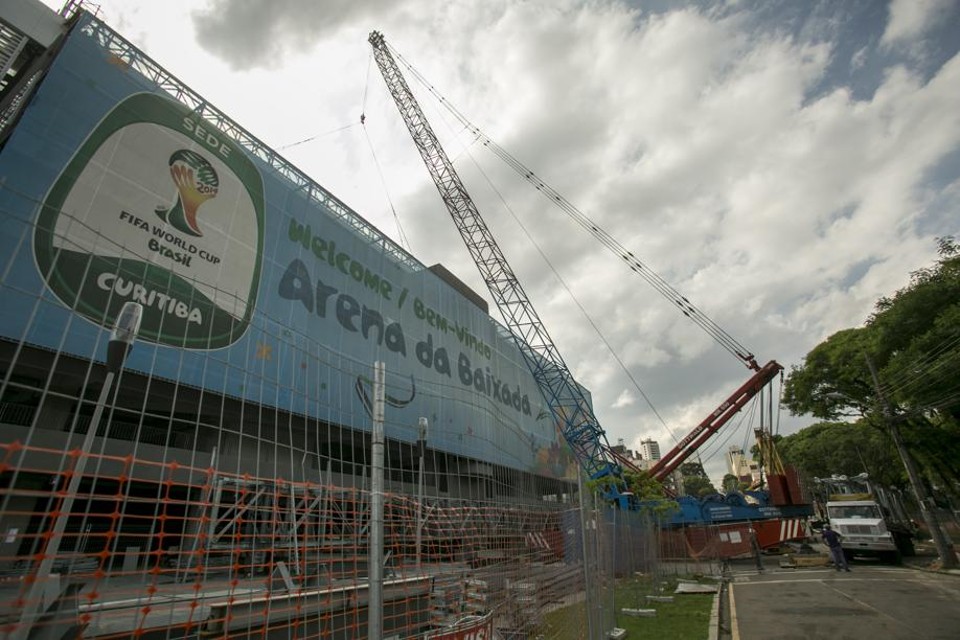 Teto pode ficar pronto em 45 dias, garante empresa | Marcelo Andrade/ Gazeta do Povo