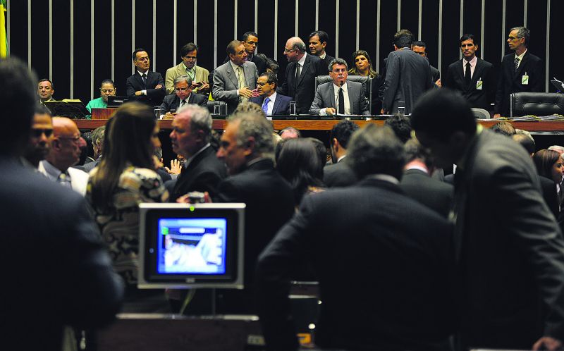 Conduzida por Romero Jucá (PMDB-RR), a votação da LDO de 2015 no Congresso levou menos de um minuto | Antonio Cruz/ABr