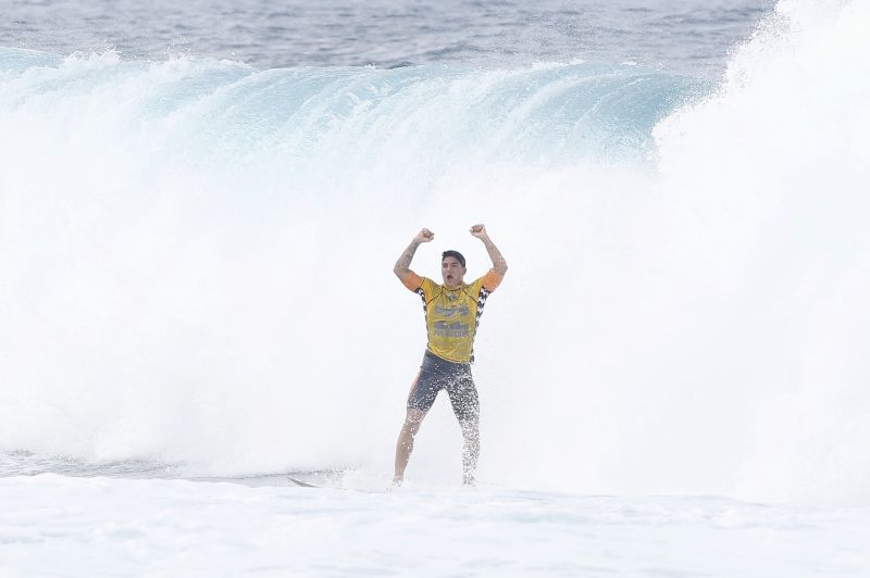 Gabriel Medina se tornou o primeiro brasileiro campeão mundial de surfe | Thiago Bernardes / Frame / Folhapress