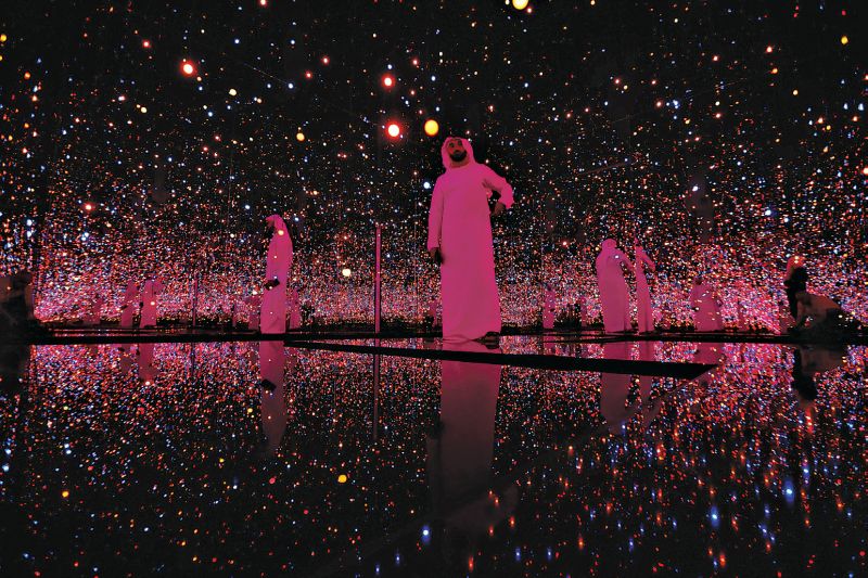 Instalação de Yayoi Kusama exposta nos Emirados Árabes Unidos | Gehry Partners
