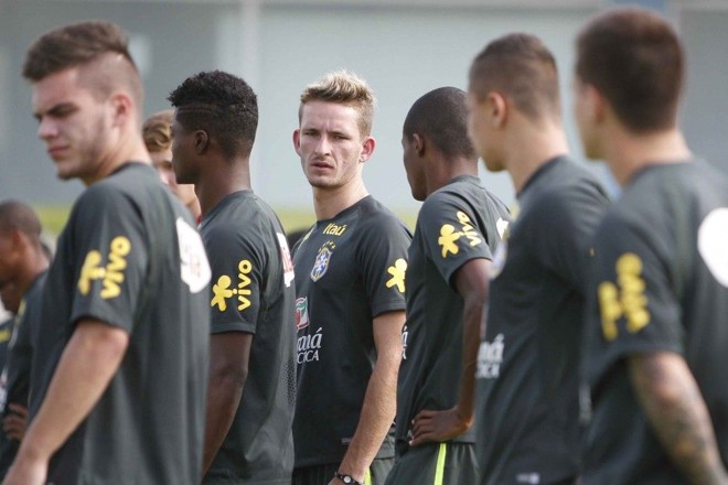 Léo Pereira, do Atlético, no treino da seleção sub-20 em Teresópolis |