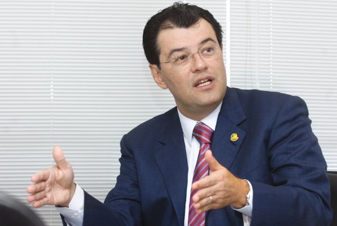 Eduardo Braga, ministro de Minas e Energia |