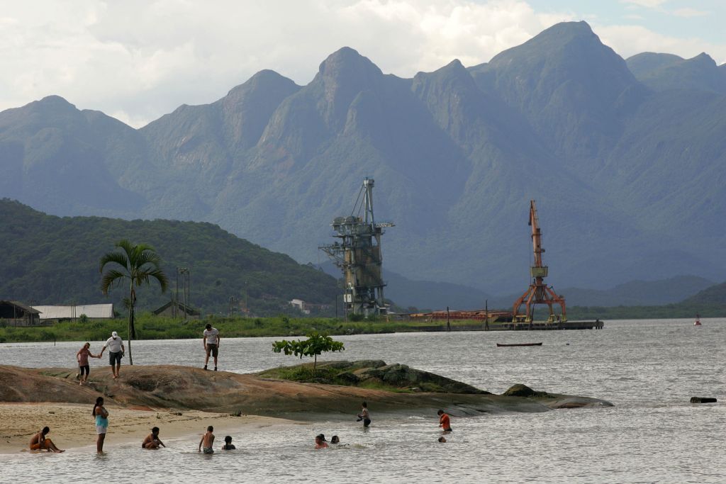 O balneário Ponta da Pita, em Antonina, foi o único local impróprio para banho no primeiro boletim de balneabilidade da temporada 2014/2015 | Jonathan Campos / Agência de Notícias Gazeta do Povo