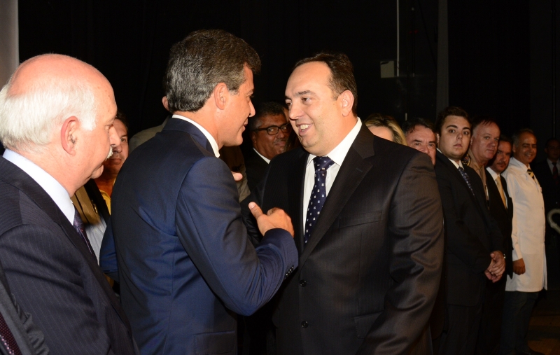 O governador Beto Richa empossa Francischini no cargo de secretário da Segurança Pública | Antonio Costa/ANPr