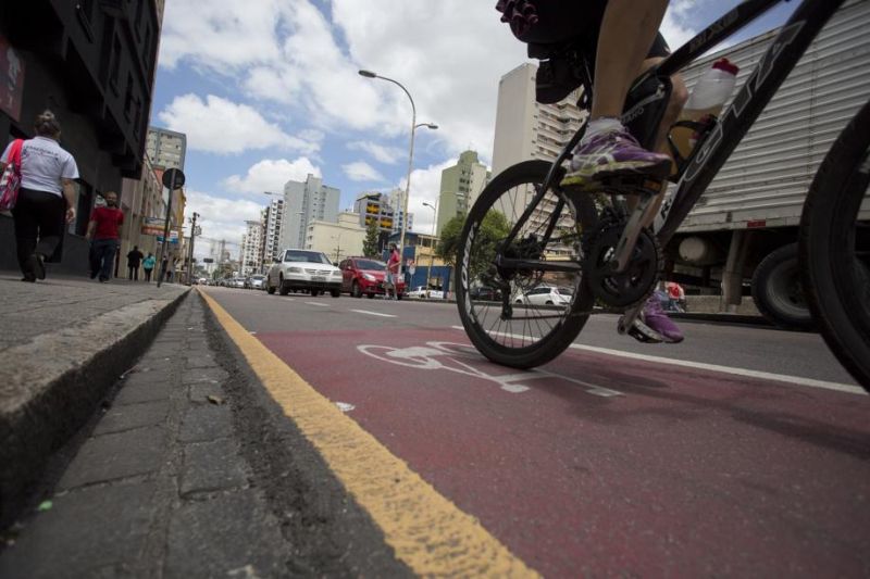 Se aprovada em 2º turno, 5% das vias de Curitiba deverão ser destinadas às bicicletas | Henry Milleo/Agência de Notícias Gazeta do Povo
