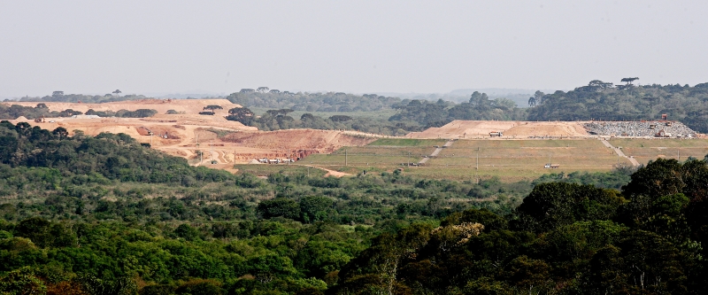 Daqui a dez meses vence o contrato emergencial com um aterro em Fazenda Rio Grande, que recebe 2,5 mil toneladas de lixo da região todos os dias | Felipe Rosa/Arquivo Gazeta do Povo