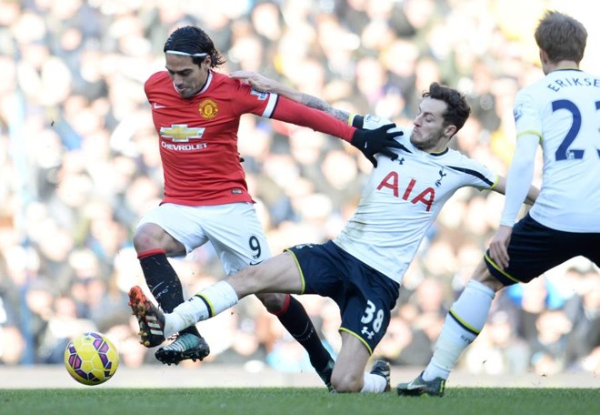 Manchester United, de Falcao Garcia, ficou no 0 a 0 com o Tottenham | EFE