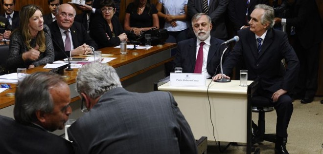 Paulo Roberto Costa e Nestor Cerveró durante a acareação na CPMI da Petrobras | Jefferson Rudy / Agência Senado
