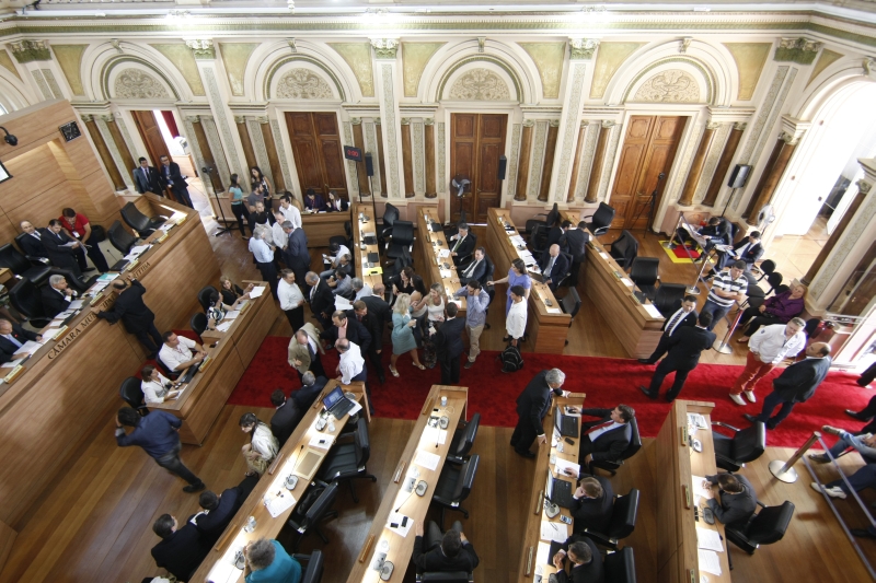 Plenário da Câmara de Curitiba: expectativa da Casa é realizar a votação ainda em 2014 | Aniele Nascimento/Gazeta do Povo