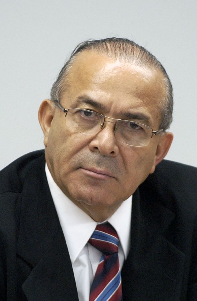 Eliseu Padilha, ministro da Secretaria de Aviação Civil |