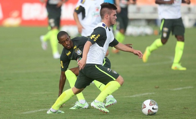Nathan, do Atlético, no treino da seleção sub-20 em Teresópolis |