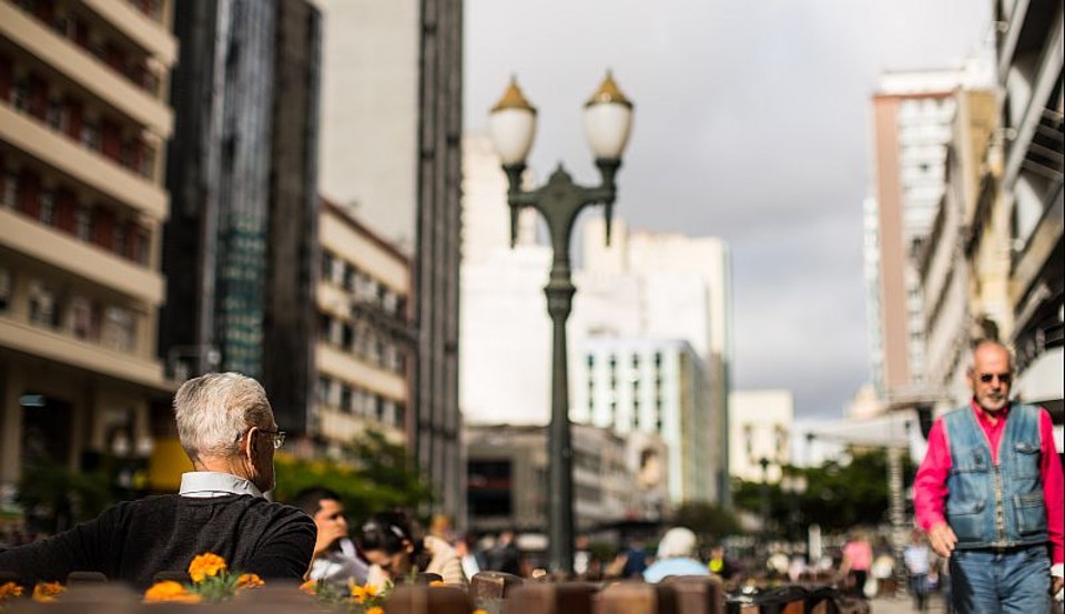 Segundo o IBGE, o Paraná avançou para uma expectativa de vida de 76,2 anos, em 2013, ante 64,0 anos em 1980 | Brunno Covello/Gazeta do Povo