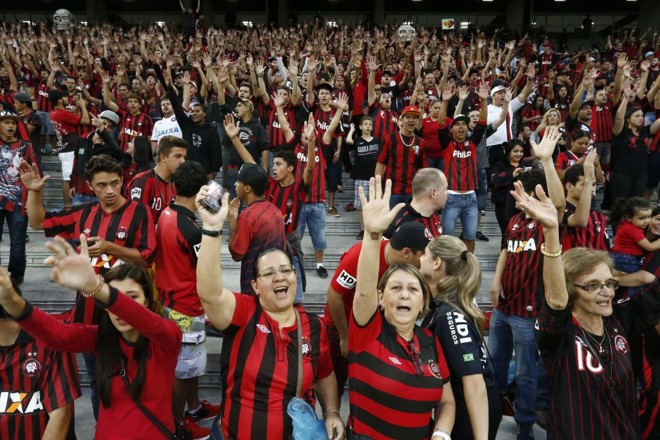 Paixão sem idade pelo Furacão. | 