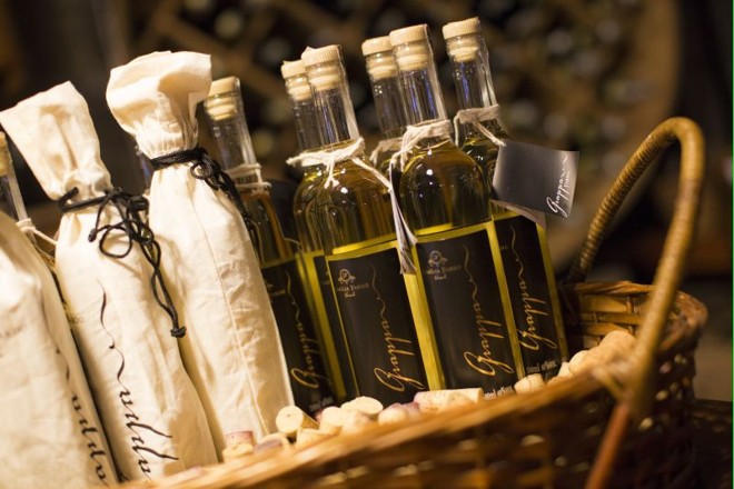 A grappa é produzida a partir o destilado da casca da uva |