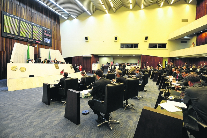 O plenário da Assembleia Legislativa: maioria do eleitorado não sabe quem é o presidente da Casa | Sandro Nascimento/Alep