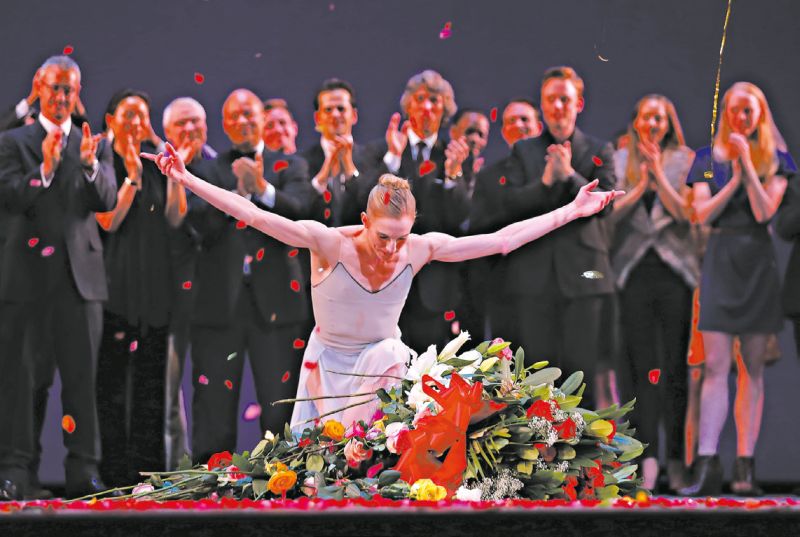 Apresentação do New York City Ballet; no passado, as bailarinas ganhavam casacos de pele e diamantes de seus admiradores | Andrea Mohin/The New York Times
