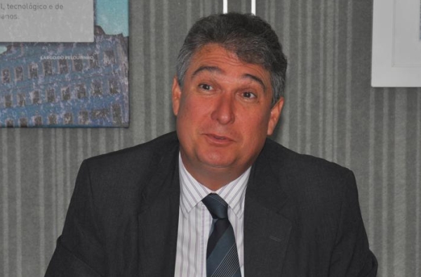 FAZENDA /Entra: Mauro Ricardo Costa (atual secretário da Fazenda da prefeitura de Salvador) /Sai: Luiz Eduardo Sebastiani (deve voltar a ocupar uma diretoria na Copel) |