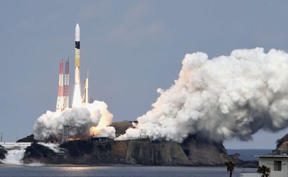 Foguete H-2A durante decolagem na base de Tanegashima | Kyodo/Reuters