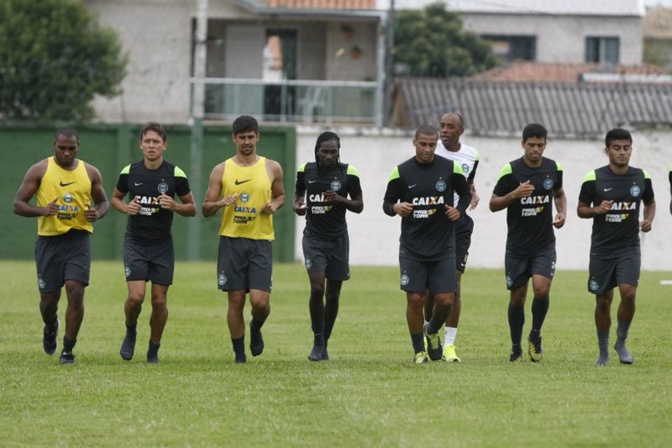 Coritiba pretende fechar o elenco para o início da temporada com mais dois reforços | Aniele Nascimento / Gazeta do Povo