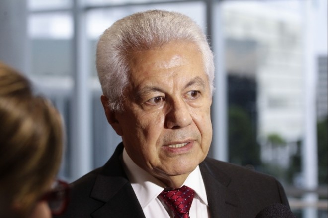 Chinaglia: reajuste salarial |