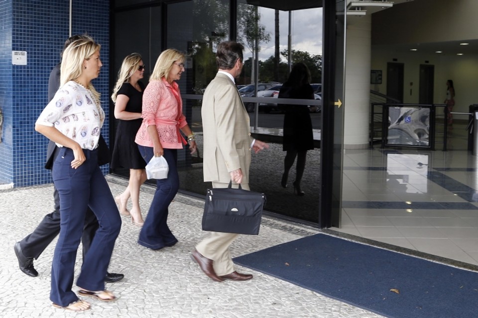 Parentes de presos na PF de Curitiba chegam para o dia de visitas | Albari Rosa/Gazeta do Povo