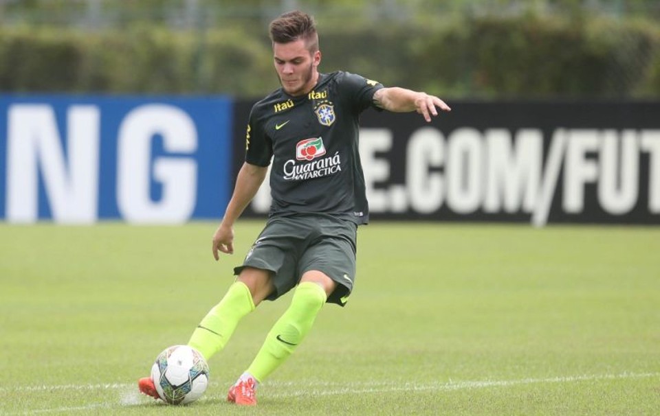 Nathan treina com a seleção sub-20 em Teresópolis: Petraglia tenta barrar negociação do jogador | Rafael Ribeiro / CBF