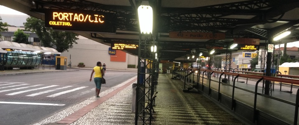 Sem ônibus, sem trabalho em Curitiba e região metropolitana | Rodrigo Batista/Gazeta do Povo