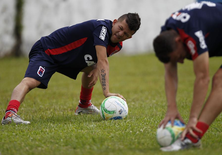 Rossi foi escalado no time titular por Luciano Gusso | Jonathan Campos / Gazeta do Povo